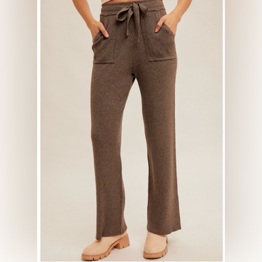 New HEM & THREAD Sweater Pants
